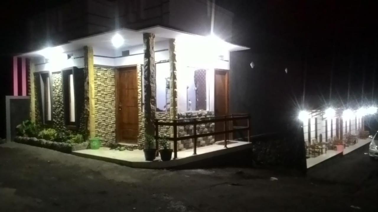 Mentigen Homestay Ngadisari Екстер'єр фото